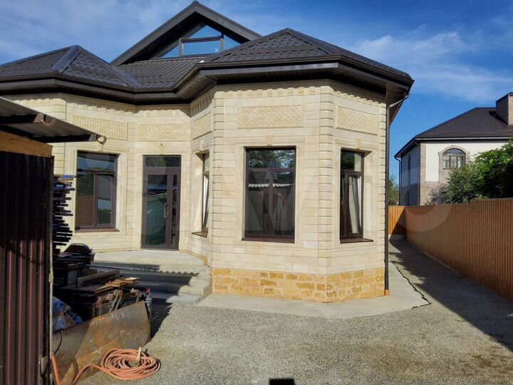 Дом 250 м² на участке 6 сот.