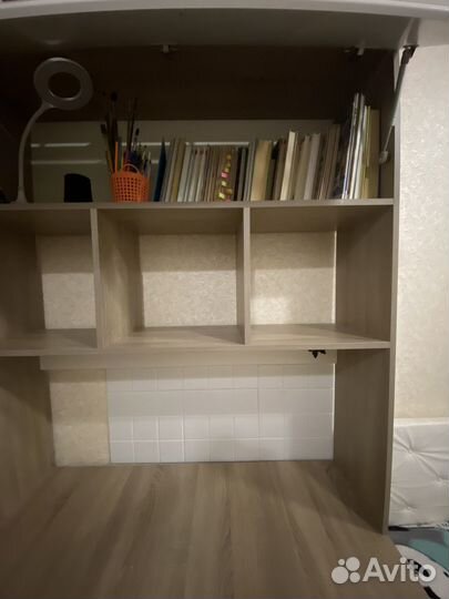 Угловой письменный стол