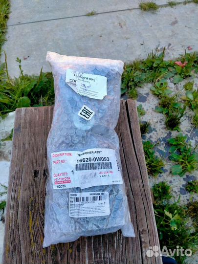 Ролик натяжителя ремня