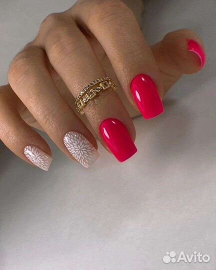 Маникюр/педикюр/наращивание