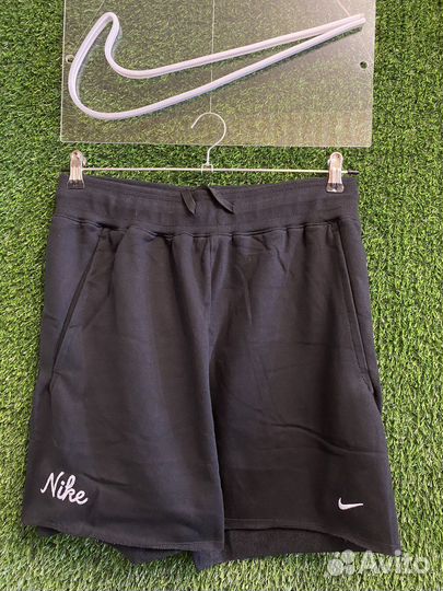 Шорты Nike