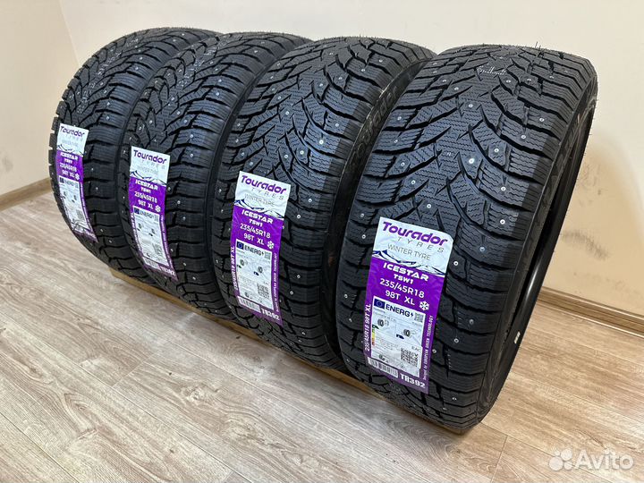 Tourador Ice Star TSW1 235/45 R18 96T