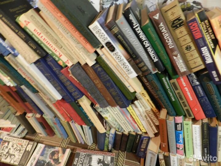 Учебники словари художественные книги