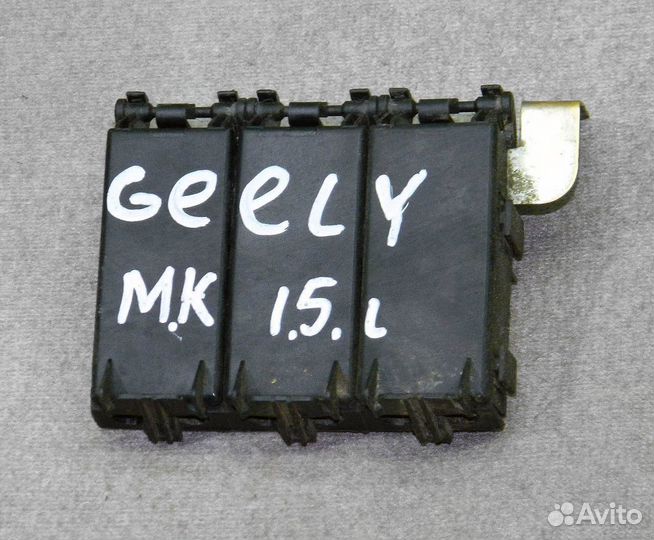 Блок предохранителей клеммы Geely MK 1.5