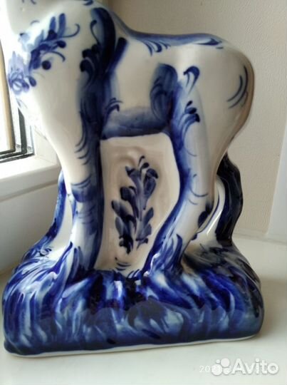 Скульптура Лось (Гжельский фарфор)