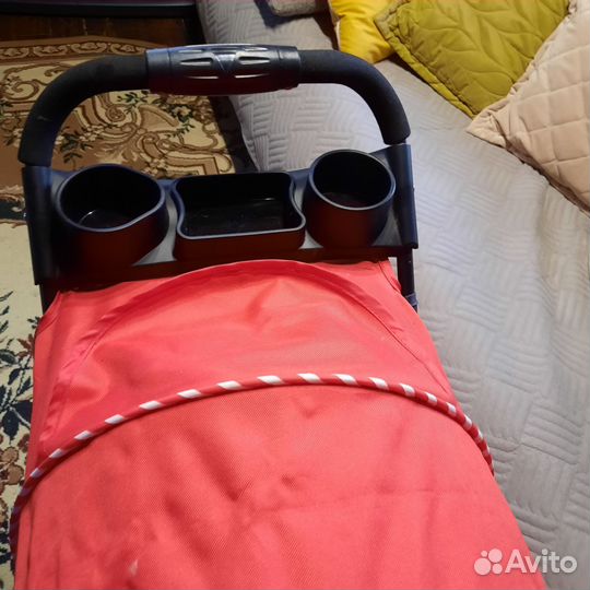 Прогулочная коляска новая