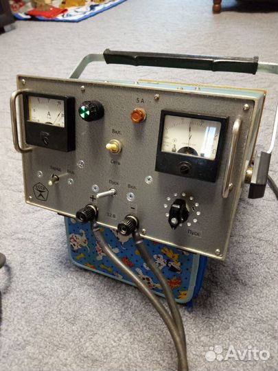 Трансформаторное зарядное устройство СССР 12-24В