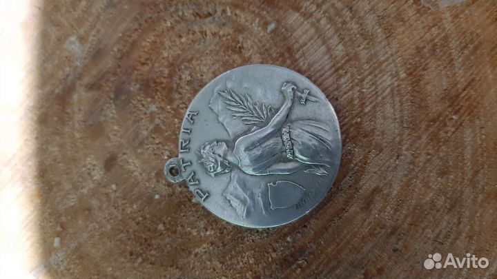 Медальон старинный