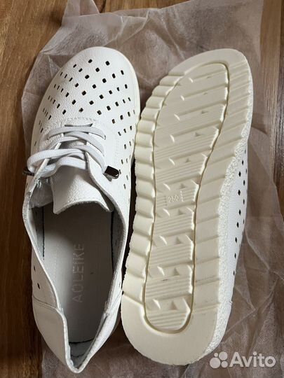 Обувь из прессованной кожи 40 размер