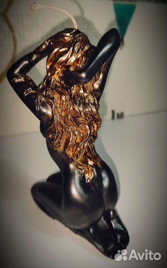 Формовая свеча Девушка 