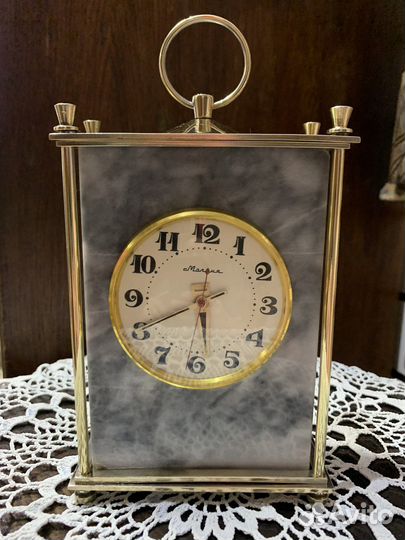 Настольные часы Молния в камне