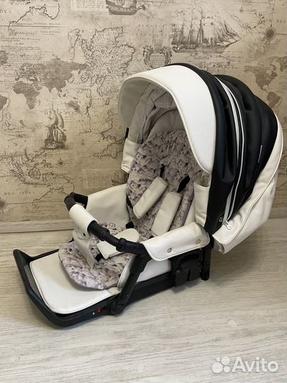 Детская коляска 3 в 1