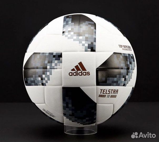 Футбольный мяч adidas telstar fifa 2018