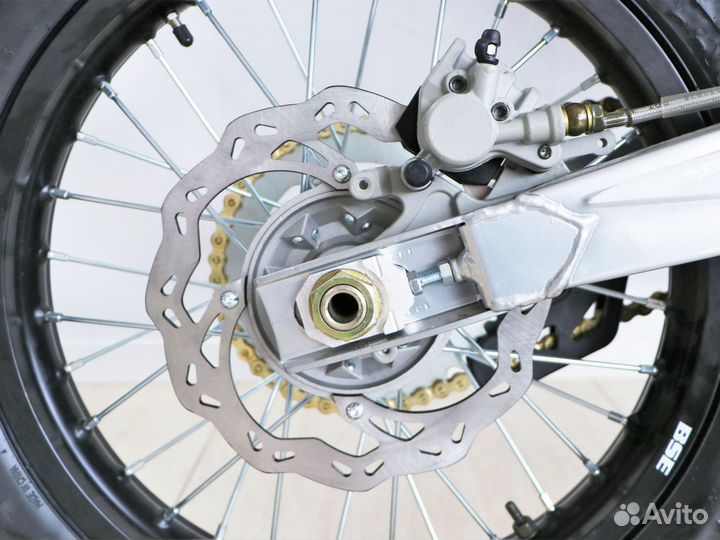 Кроссовый мотоцикл BSE Z4 250e 21/18