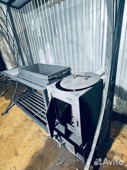 Мангал с крышей