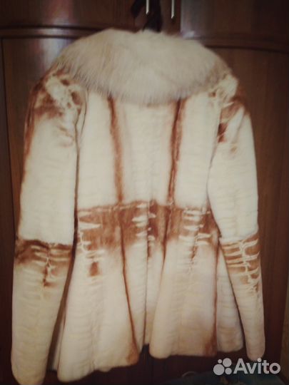 Настоящая греческая шуба - бобрик (размер 46-48)