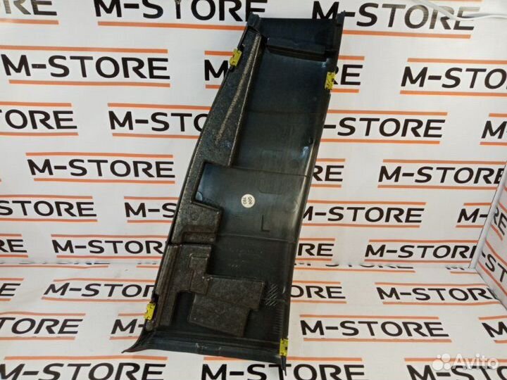 Обшивка стойки левая Mercedes-Benz C-Class W203