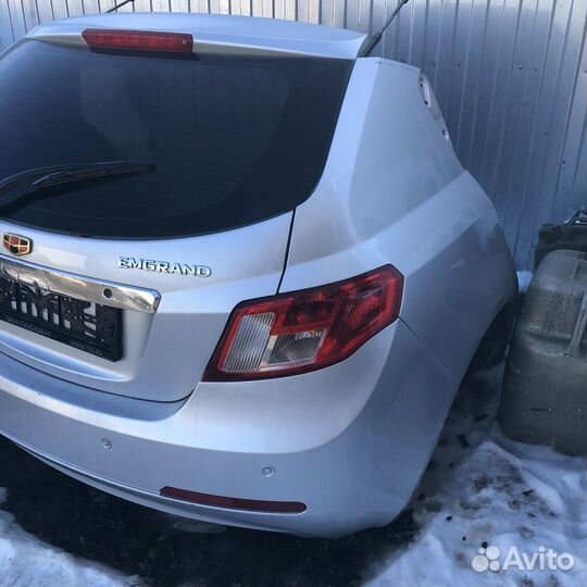 Geely Emgrand EC7 Хетчбек Задняя часть кузова