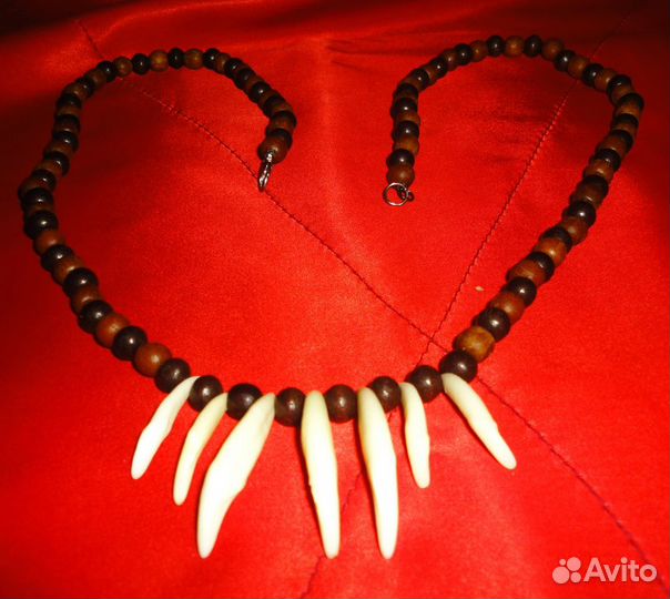 Этническое Ожерелье с Клыками Волка