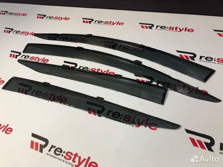 Ветровики Toyota Prius 50 H161