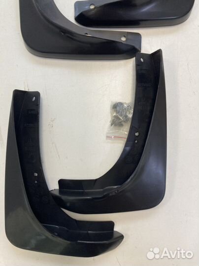 Брызговики Chrysler 300 c Dodge magnum