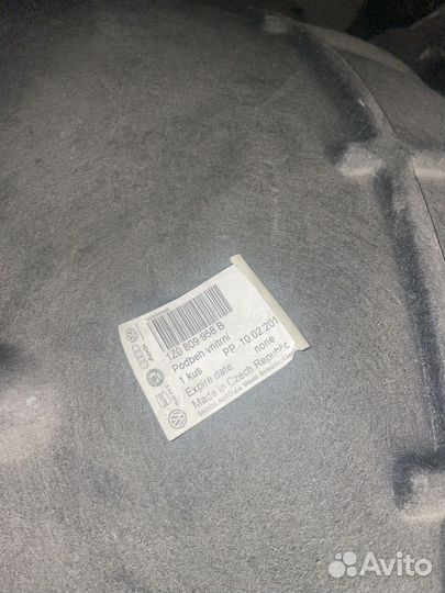 Локер передний правый skoda Octavia A5