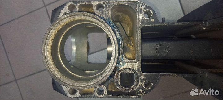 Корпус угловой колонки меркрузер браво 2