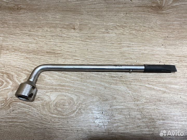 Ключ балонный Nissan 21 Арт. 77491