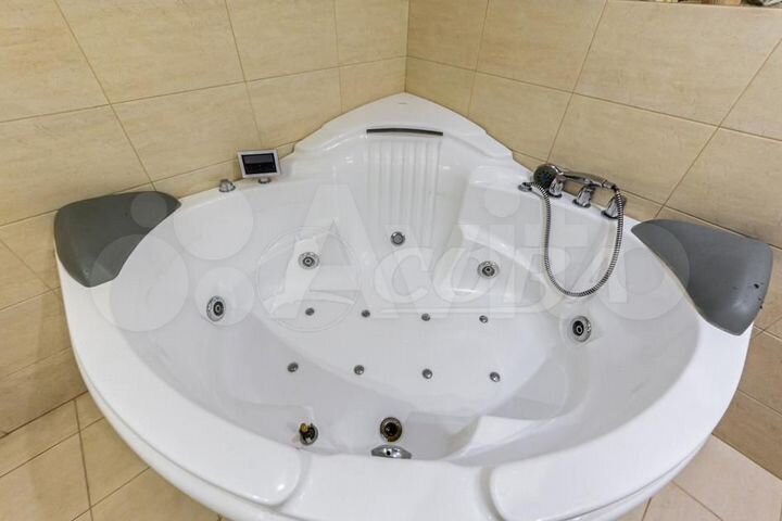 3-к. квартира, 93 м², 12/15 эт.