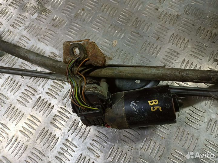 Трапеция стеклоочистителя VW Passat B5