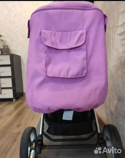 Коляска прогулочная с перекидной ручкой