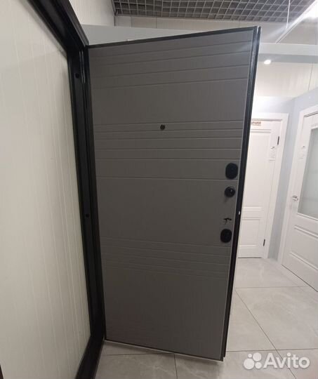 Входная дверь Олимп