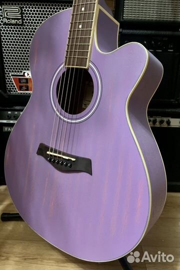 Гитара из Красного Дерева (индонезия)