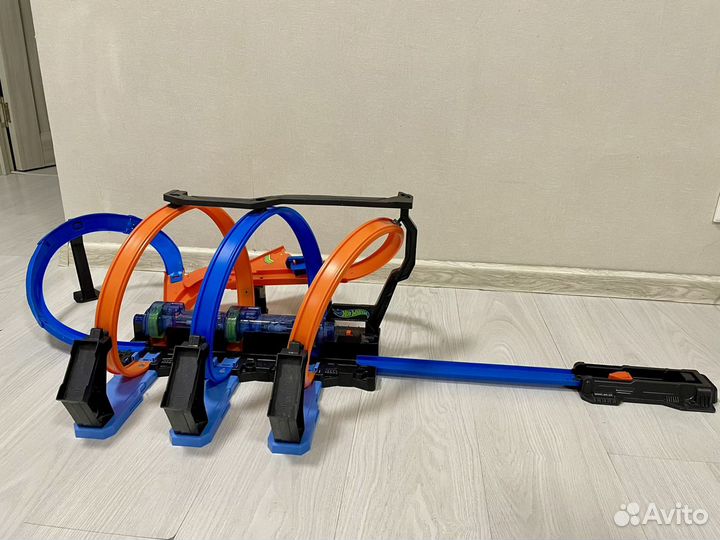 Hot Wheels Экшн Автотрек Винтовое столкновение FTB