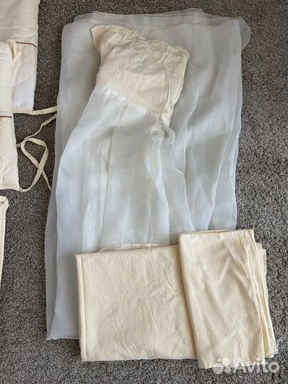 Бортики в кроватку и балдахин