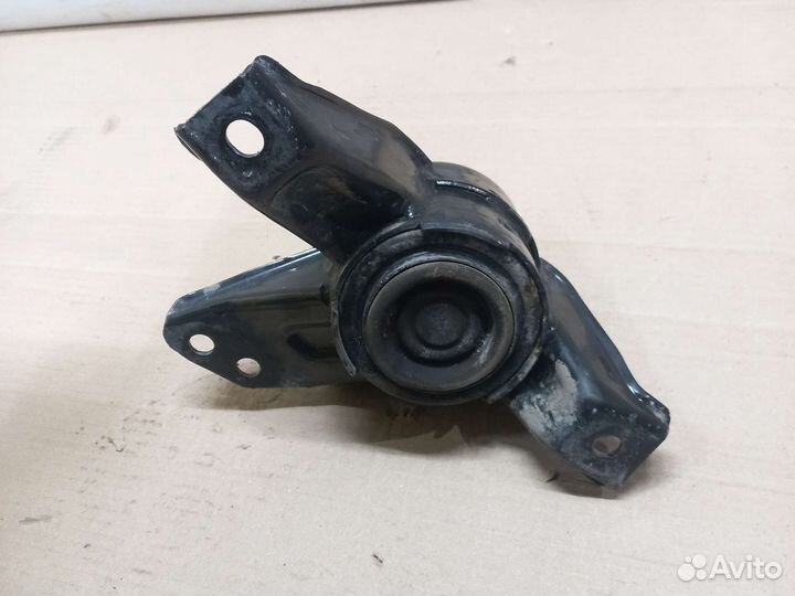 Подушка двигателя Хундай ix35