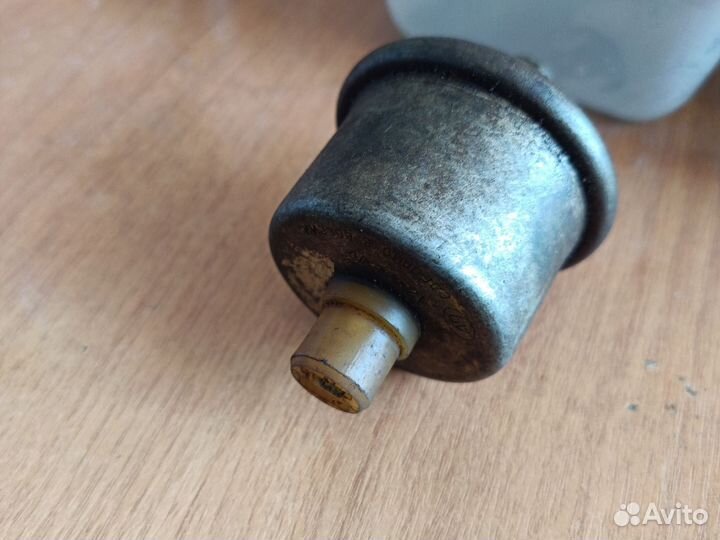 Датчик давления масла ваз 2106