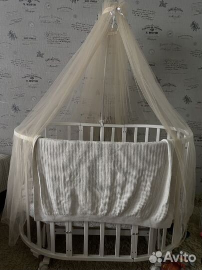 Детская кровтка овальная