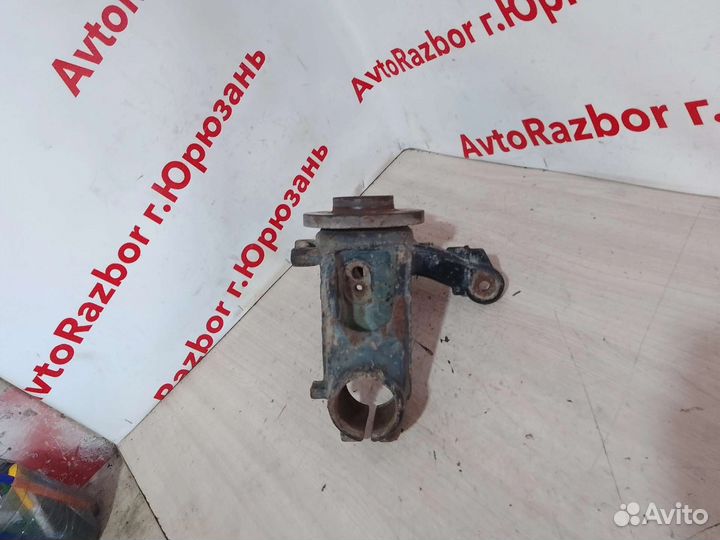 Поворотный кулак правый Citroen C3 Picasso