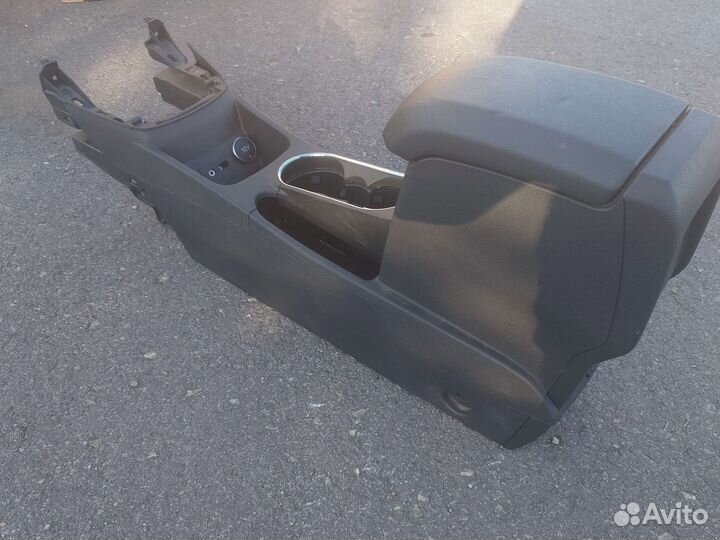 Подлокотник Оригинал Ford Fiesta mk6 Форд Фиеста