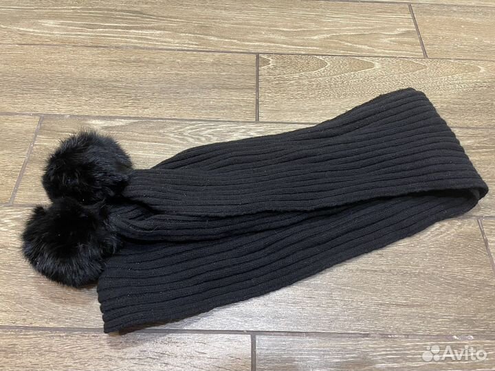 Женский шарф Tom Farr с помпонами