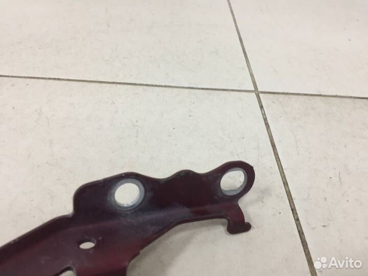 Петля капота левая Toyota Corolla E120 2001-2007