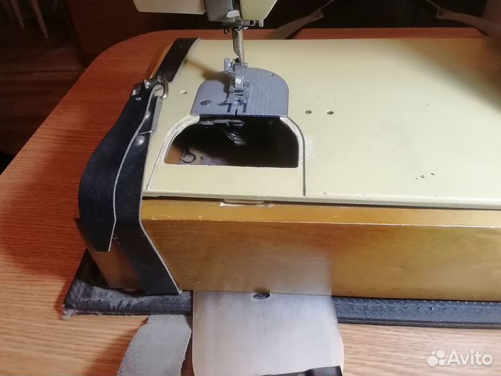 Швейная машина Veritas