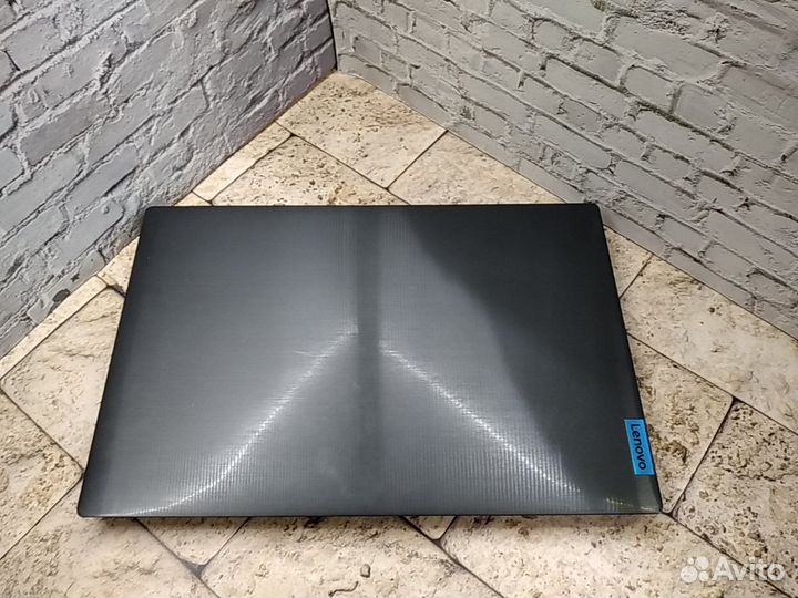 Игровой Lenovo 16GB/17.3 Дюйм/Intel i7