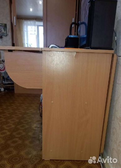 Стол