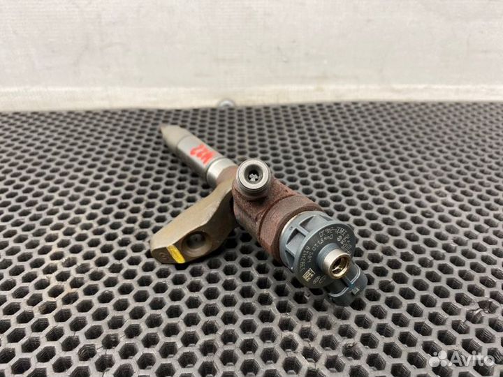 Форсунка топливная Kia Sportage 3 crdi (D4FD) 1.7