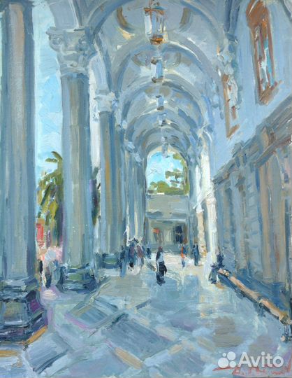 Под сводами вокзала. Сочи