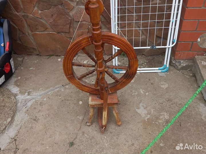 Прялка деревянная старинная