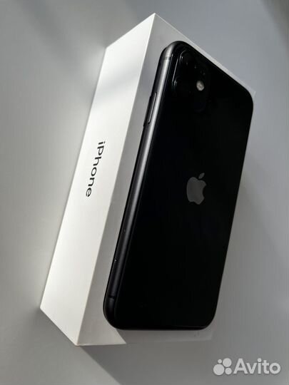 iPhone 11, 64 ГБ