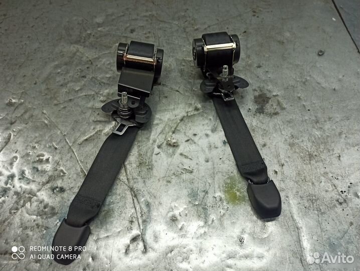 Ремень безопасности задний Toyota Land Cruiser 300